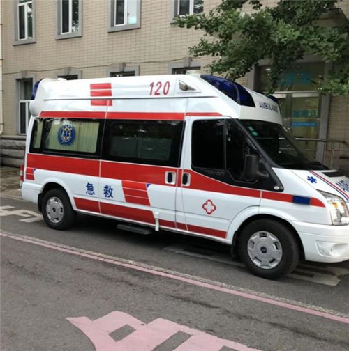 东川选择我们的救护车出租,开启安心转院之旅